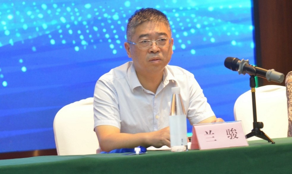 昆明理工大学举办2024年“赋能政企“新污染物治理””高级研修班开班仪式1.jpg